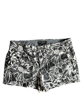 Banana Republic Hampton Fit Shorts